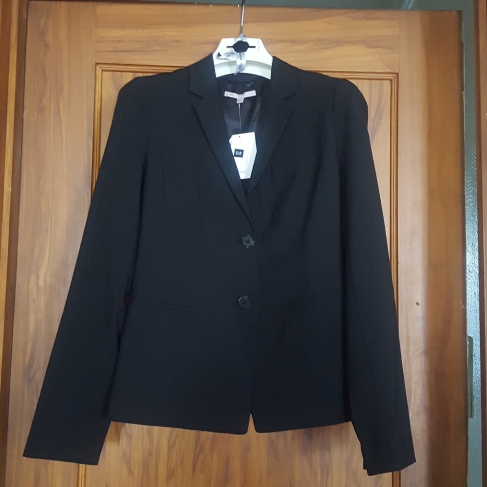 NWT Gap Two button blazer